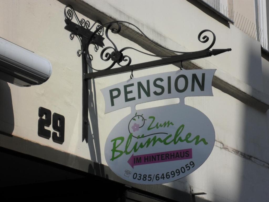 Pension Zum Bluemchen Schwerin (Mecklenburg-Vorpommern) Exterior photo